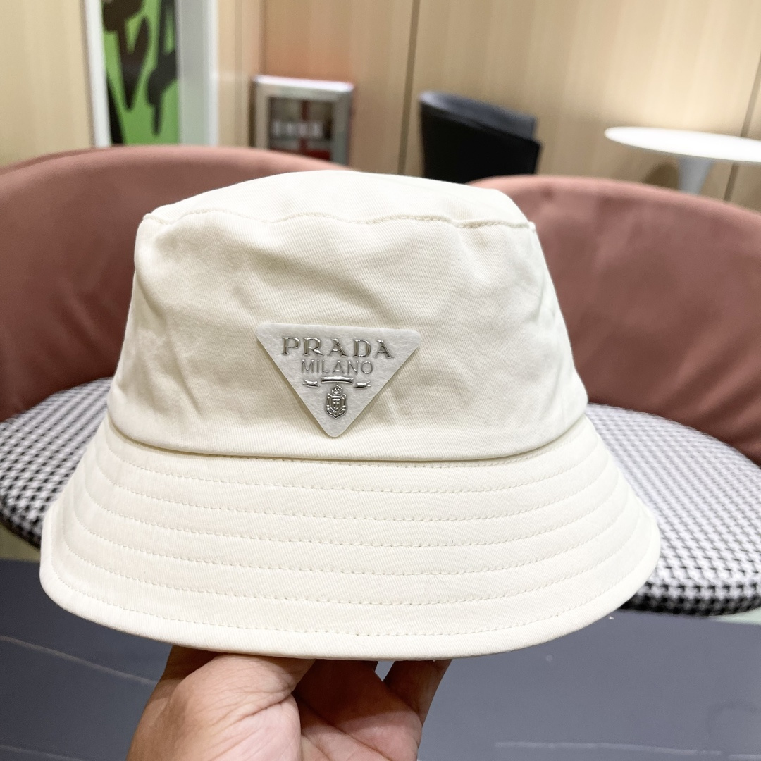  普拉达Prada 2025春夏季百搭渔夫帽女夏小帽檐平顶盆帽子