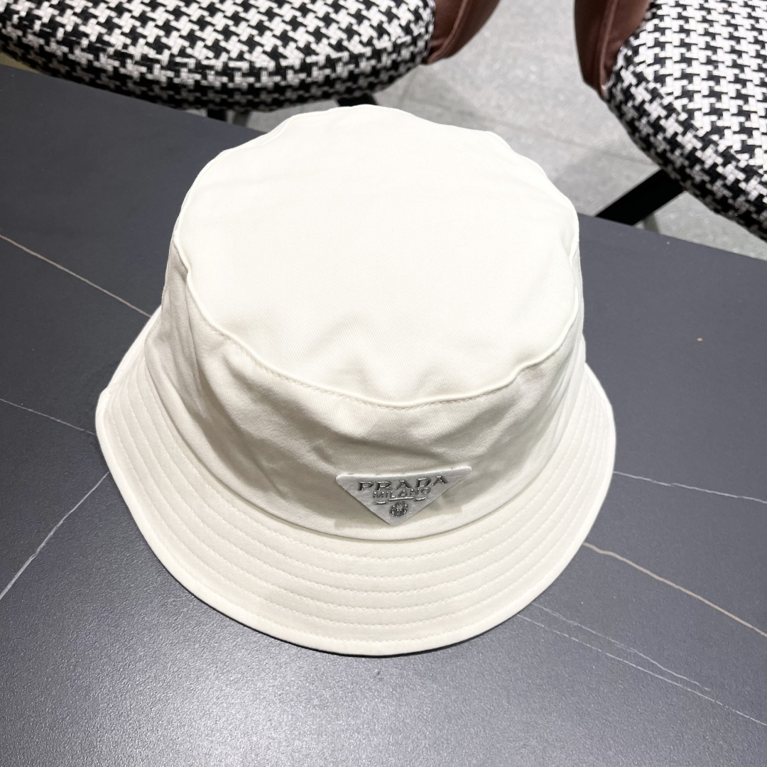  普拉达Prada 2025春夏季百搭渔夫帽女夏小帽檐平顶盆帽子