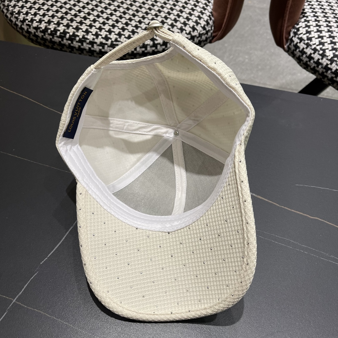  路易威登棒球帽 LouisVuitton😍新款带钻棒球帽高端大气，跑量！