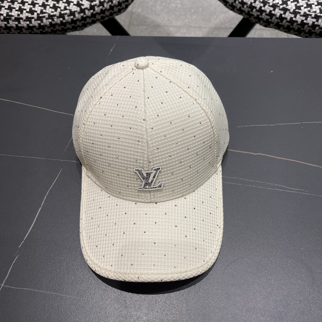  路易威登棒球帽 LouisVuitton😍新款带钻棒球帽高端大气，跑量！