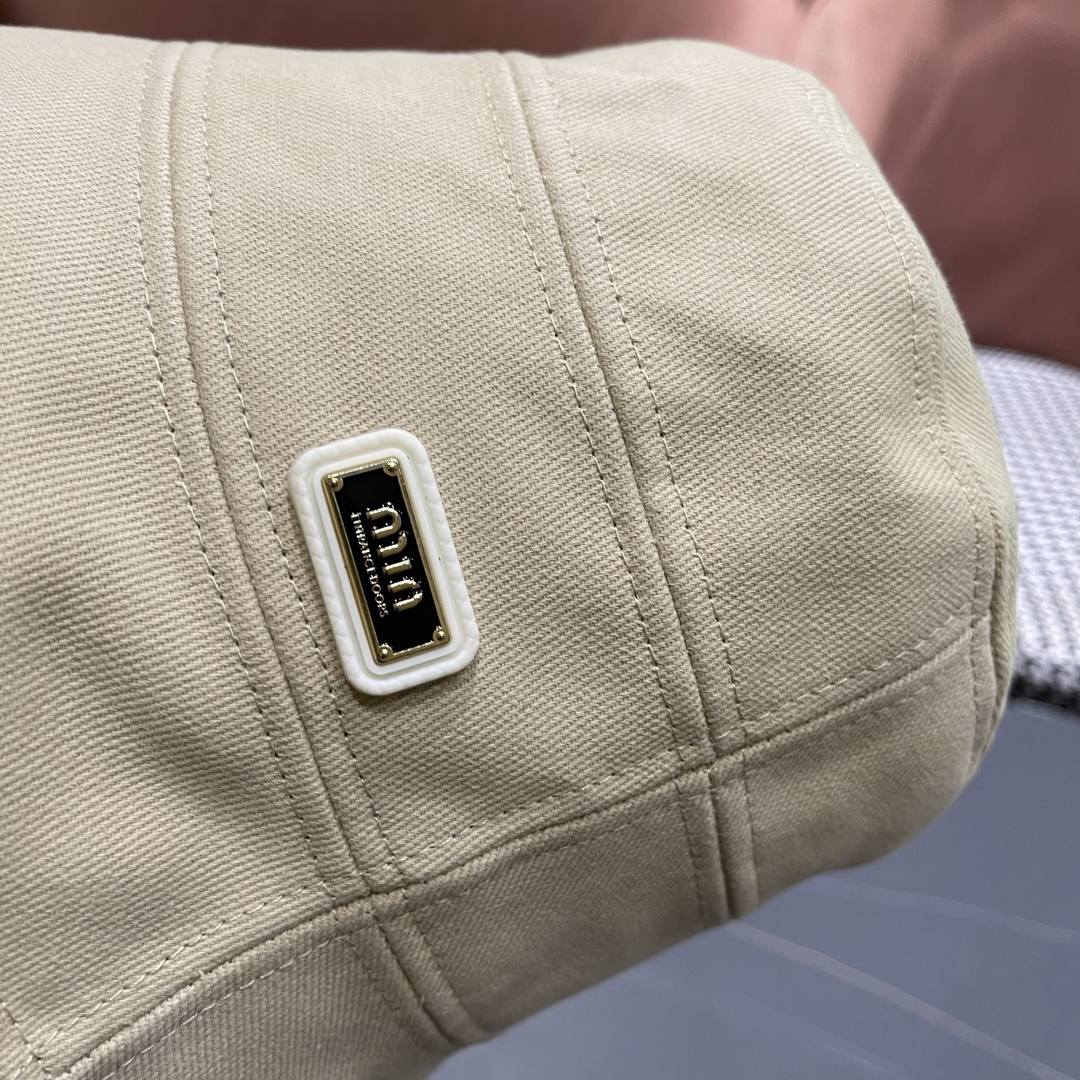  谬谬春夏新款潮牌素颜百搭水桶帽，大牌简约尚时风，