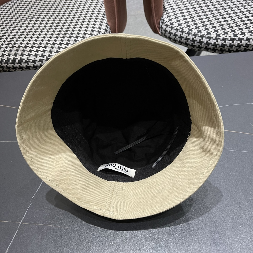  谬谬春夏新款潮牌素颜百搭水桶帽，大牌简约尚时风，