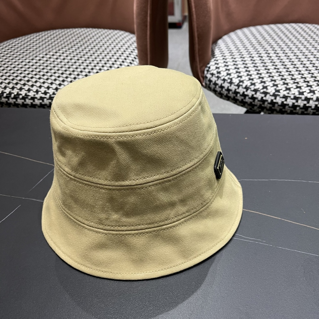  谬谬春夏新款潮牌素颜百搭水桶帽，大牌简约尚时风，