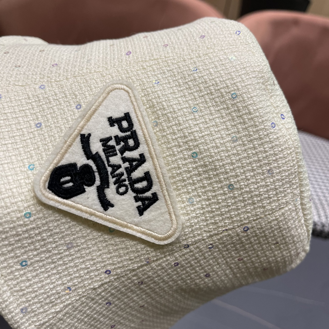  普拉达Prada帽子女渔夫帽春夏韩版百搭纯色韩国东大门代购简约休闲水桶帽