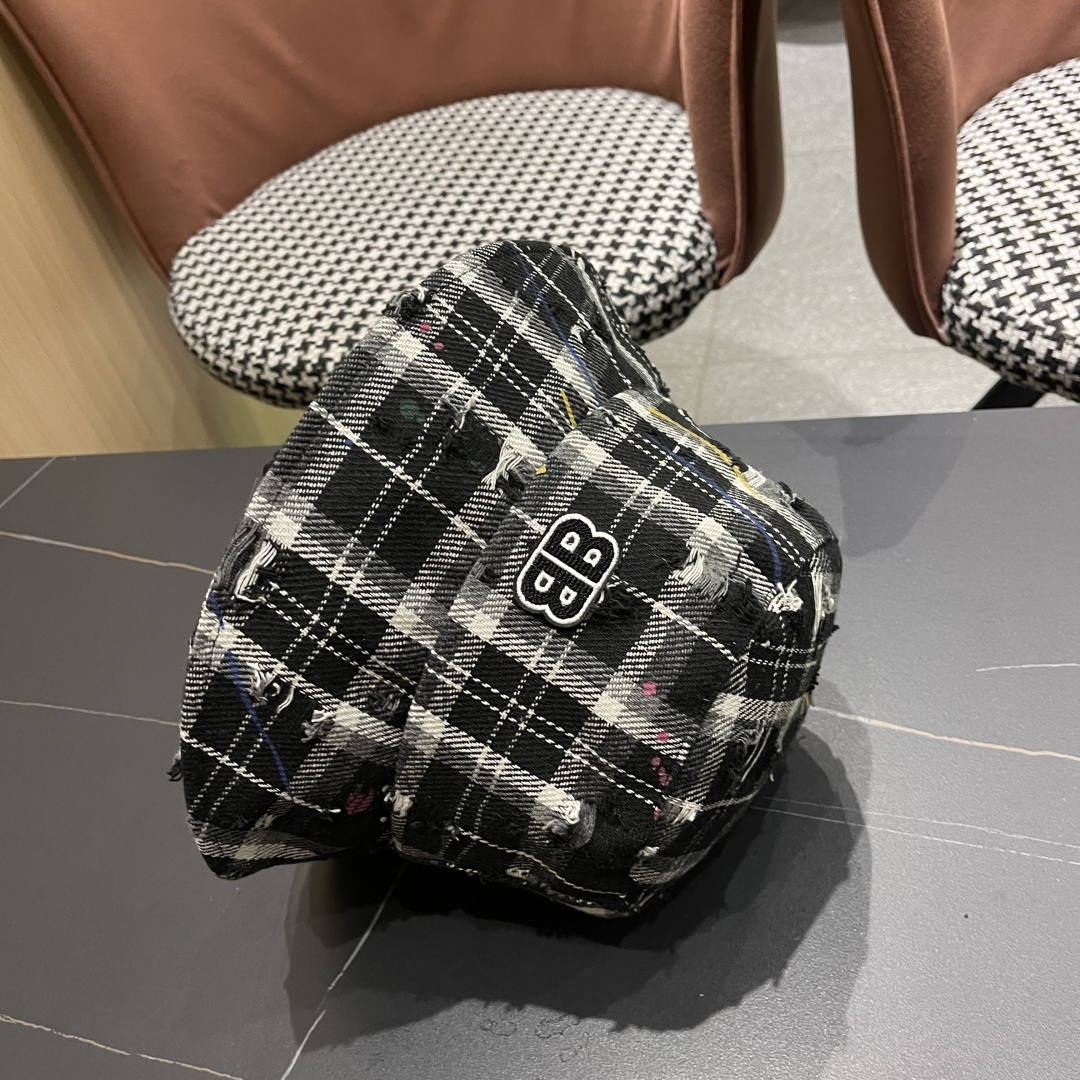  巴黎世家baliciaga2025新款格纹油彩渔夫帽子女百搭品脸小破洞，盆帽休闲时尚水桶帽男