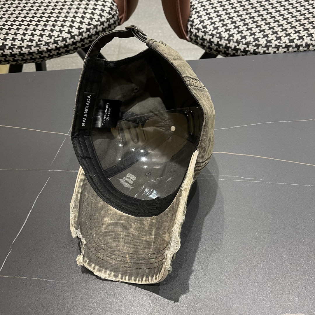 🧢巴黎世家Balenciaga🧢原单棒球帽♥️质量非常棒👍休闲时尚🌼百搭款♥️男女同款！