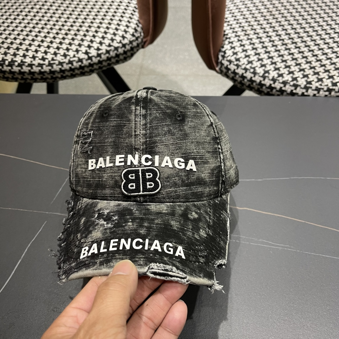 🧢巴黎世家Balenciaga🧢原单棒球帽♥️质量非常棒👍休闲时尚🌼百搭款♥️男女同款！
