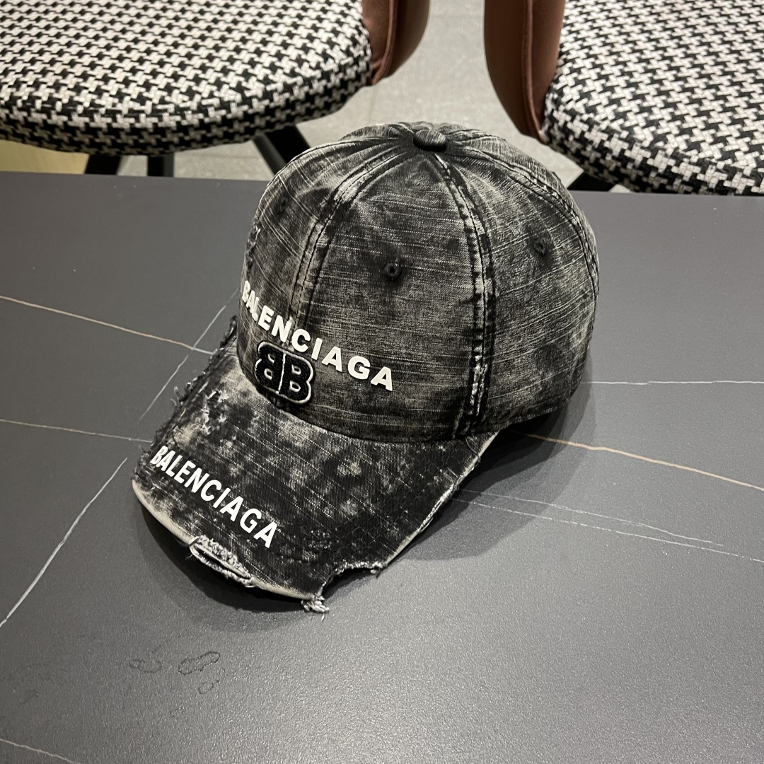 🧢巴黎世家Balenciaga🧢原单棒球帽♥️质量非常棒👍休闲时尚🌼百搭款♥️男女同款！