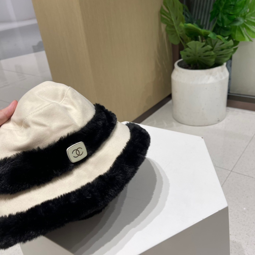 Chanel香奈儿秋冬新款拼色渔夫帽，名媛气质款