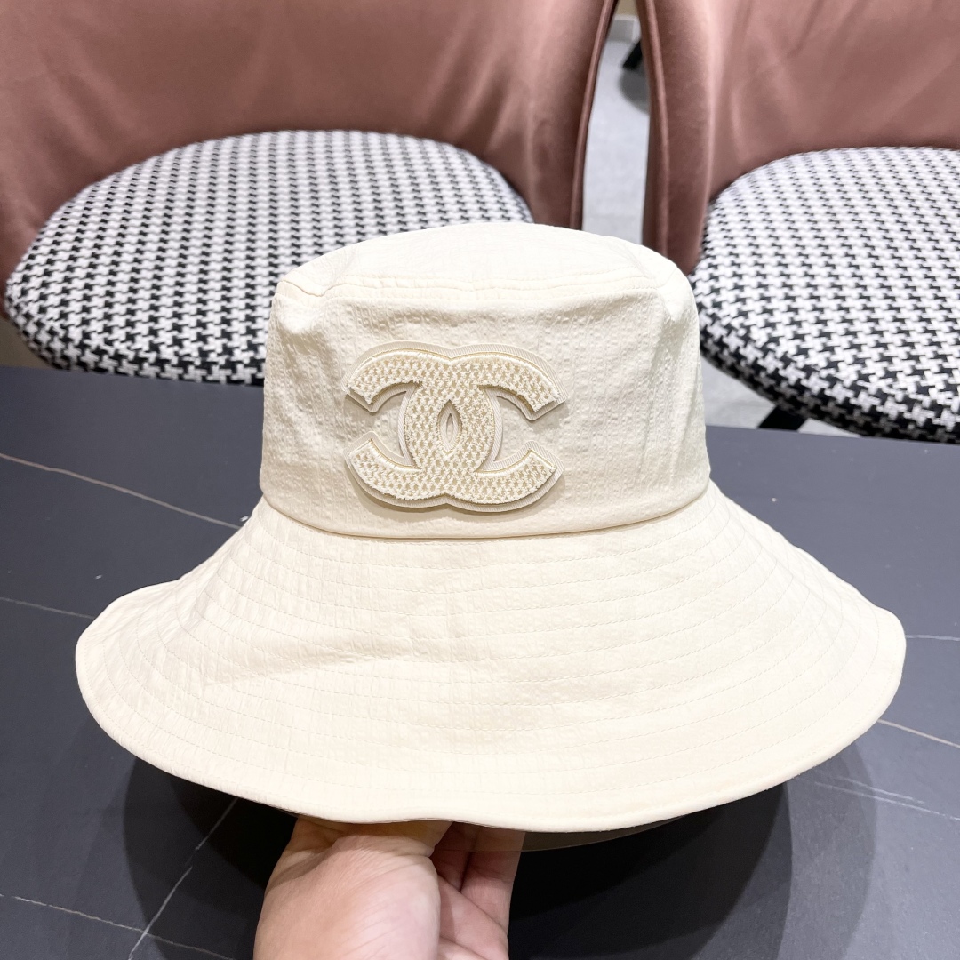 CHANEL香奈儿韩版大帽檐防晒遮阳帽女夏户外出游渔夫
帽复古显脸小可折叠太阳帽
