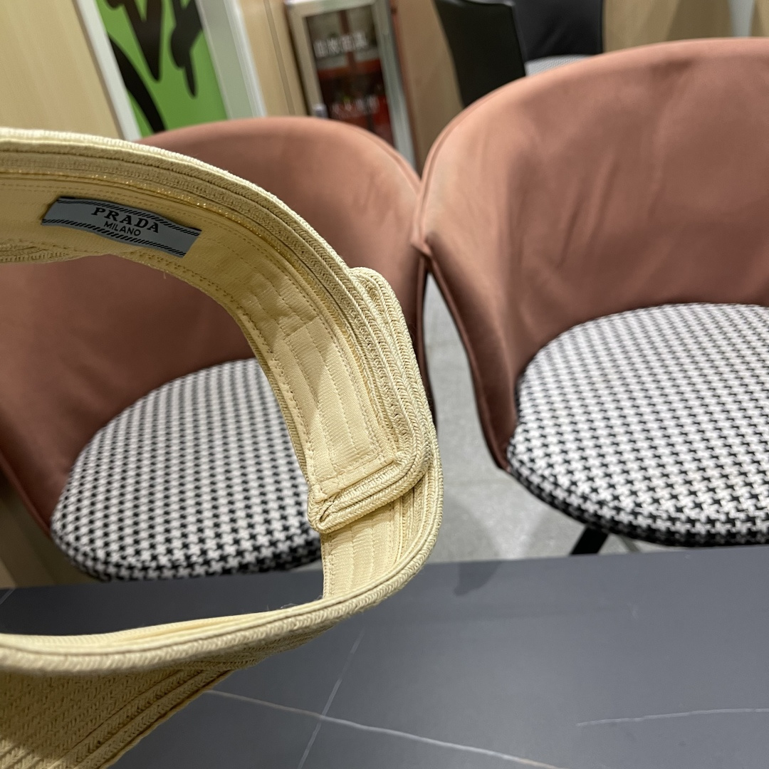  普拉达Prada草编空顶帽子女夏季跑步马拉松运动
防晒帽可折叠显脸小遮阳太阳帽