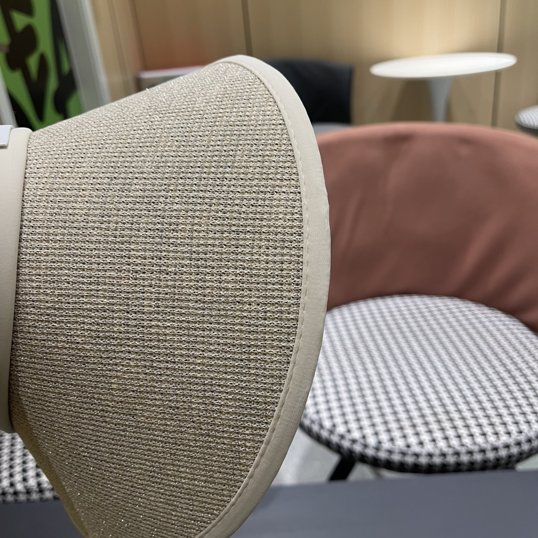  迪奥Dior遮阳帽女夏户外出游百搭防紫外线大
帽檐空顶帽可扎马尾骑车太阳帽