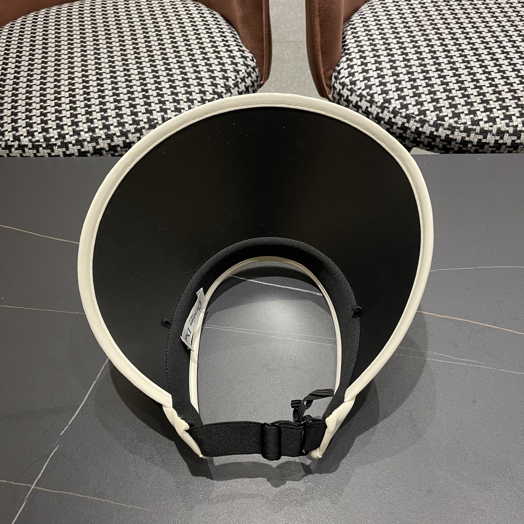  迪奥Dior遮阳帽女夏户外出游百搭防紫外线大
帽檐空顶帽可扎马尾骑车太阳帽