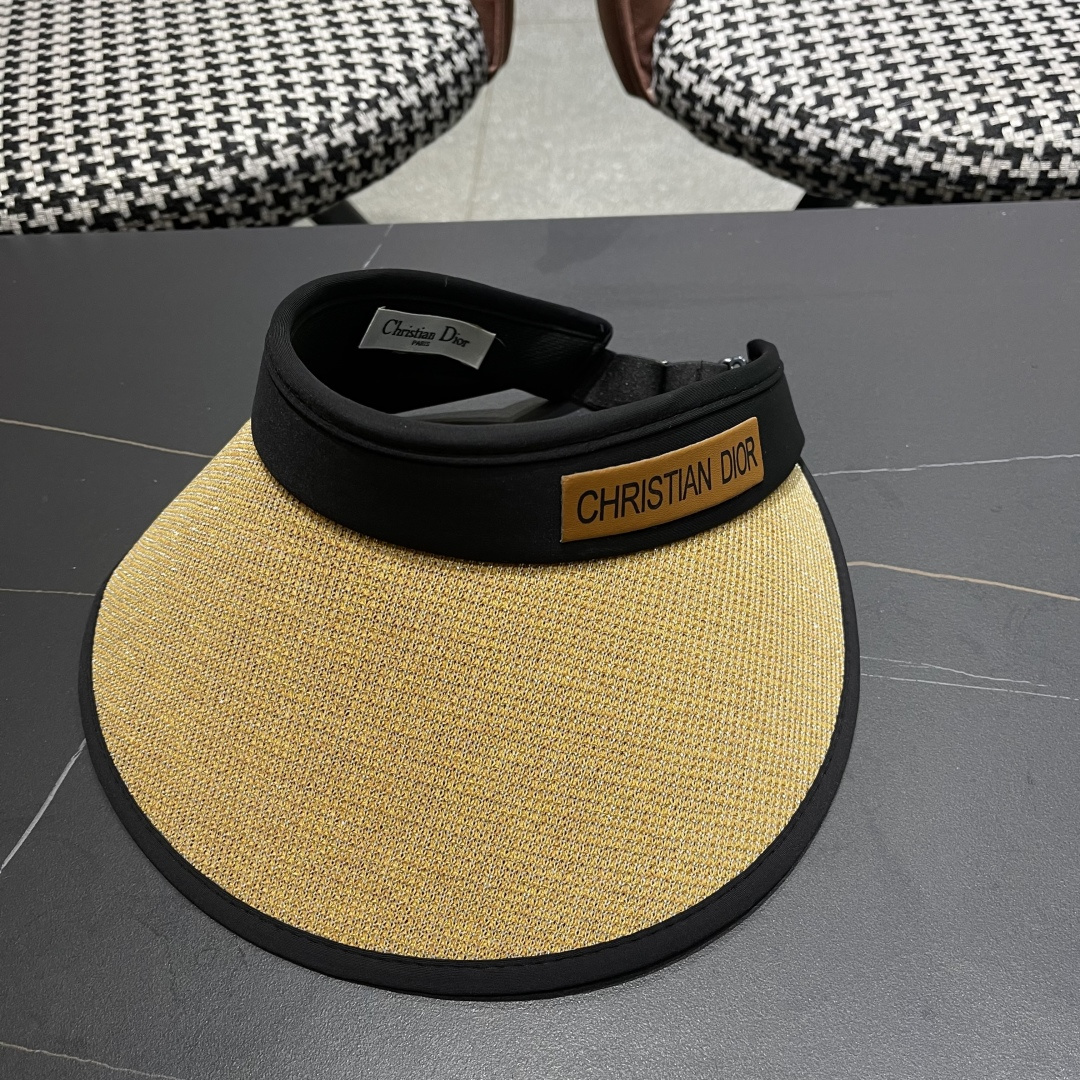  迪奥Dior遮阳帽女夏户外出游百搭防紫外线大
帽檐空顶帽可扎马尾骑车太阳帽