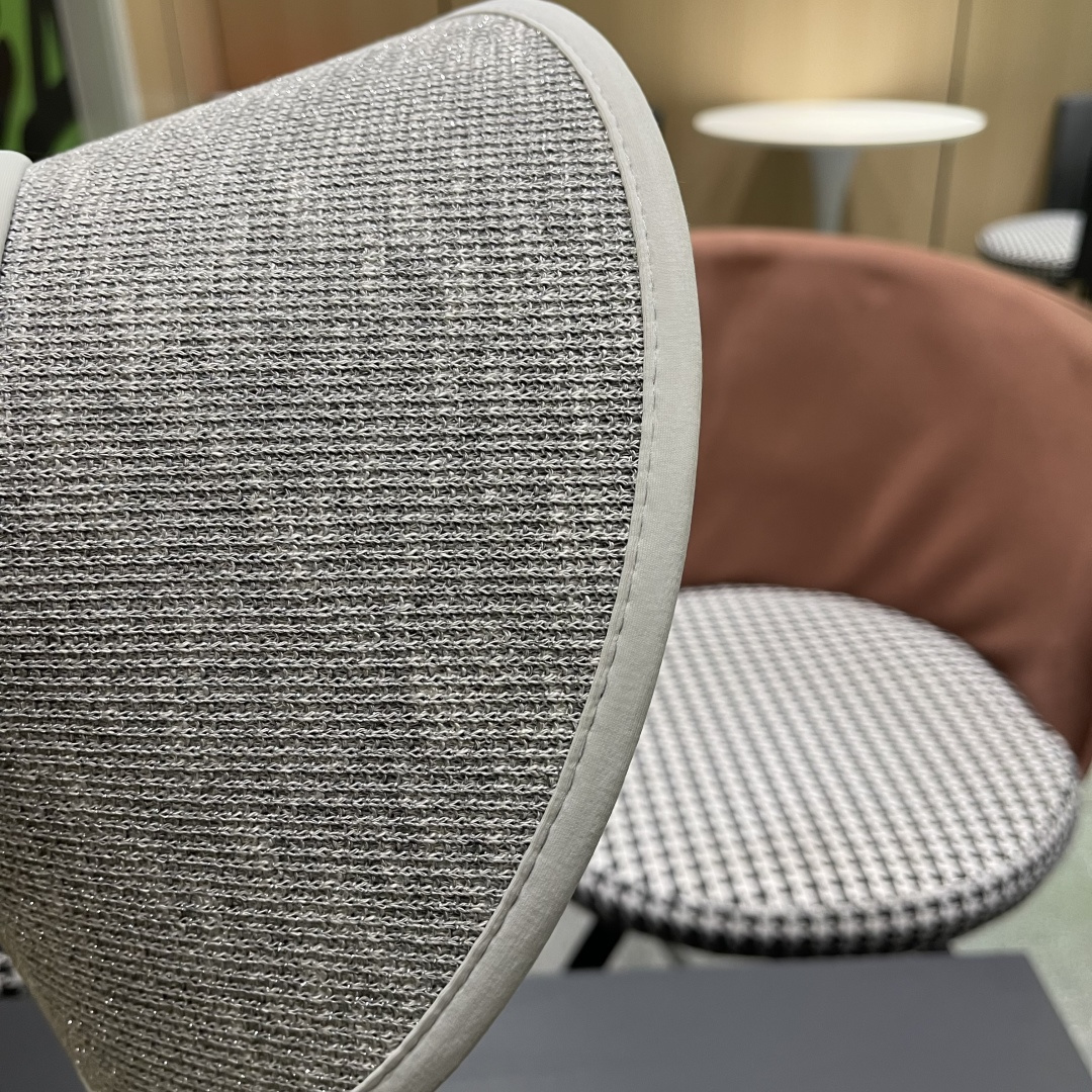  迪奥Dior遮阳帽女夏户外出游百搭防紫外线大
帽檐空顶帽可扎马尾骑车太阳帽