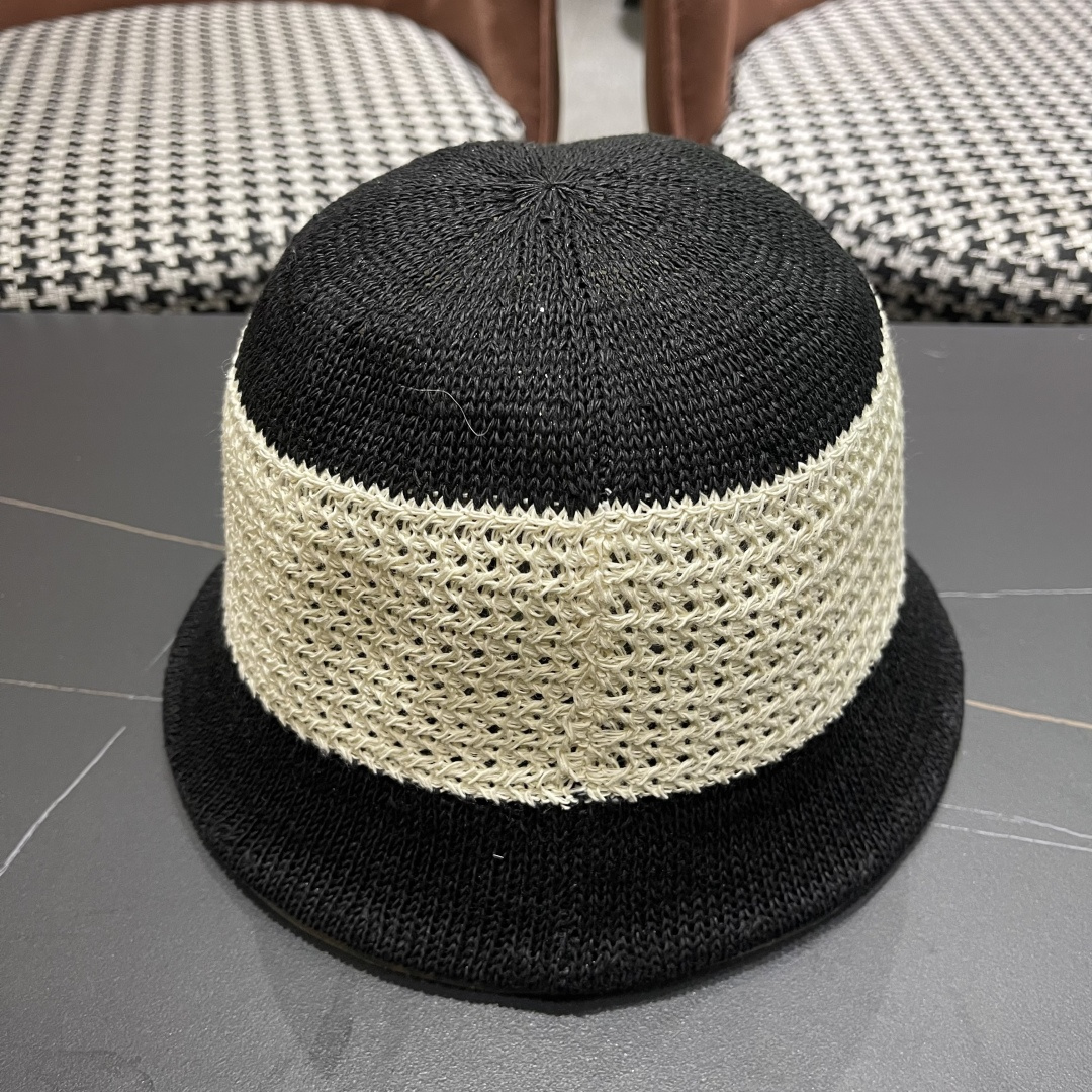  Dior迪奥新款设计感水桶帽前长后短帽条纹简约盆帽透气
镂空防晒撞色太阳帽