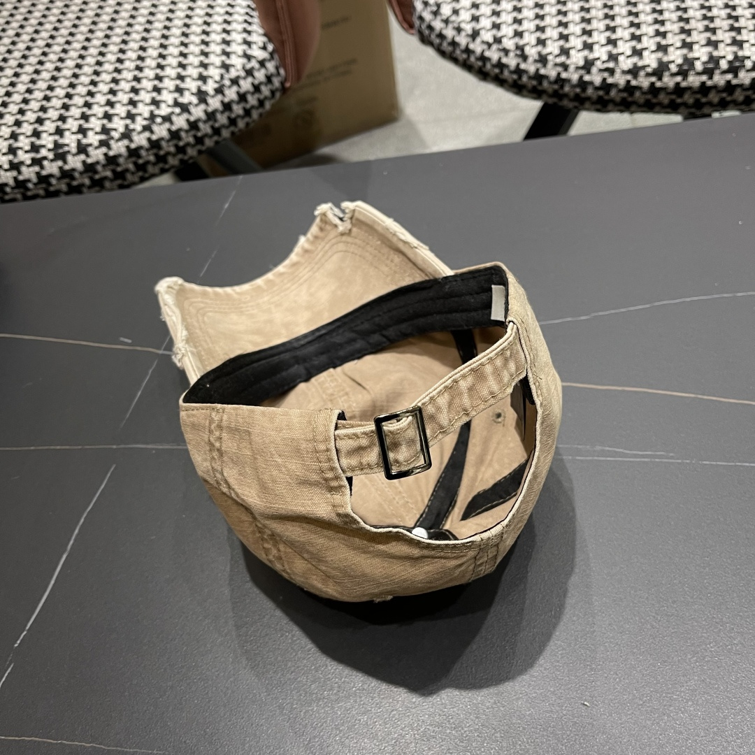  Moncler蒙口 水洗做日破洞棒球帽女2025春新款
防晒复古百搭鸭舌帽子男潮