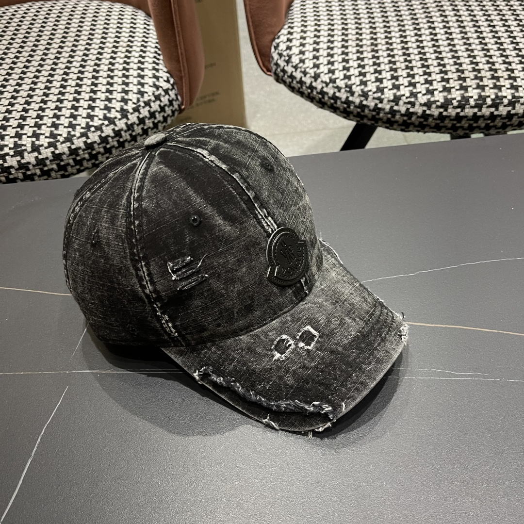  Moncler蒙口 水洗做日破洞棒球帽女2025春新款
防晒复古百搭鸭舌帽子男潮