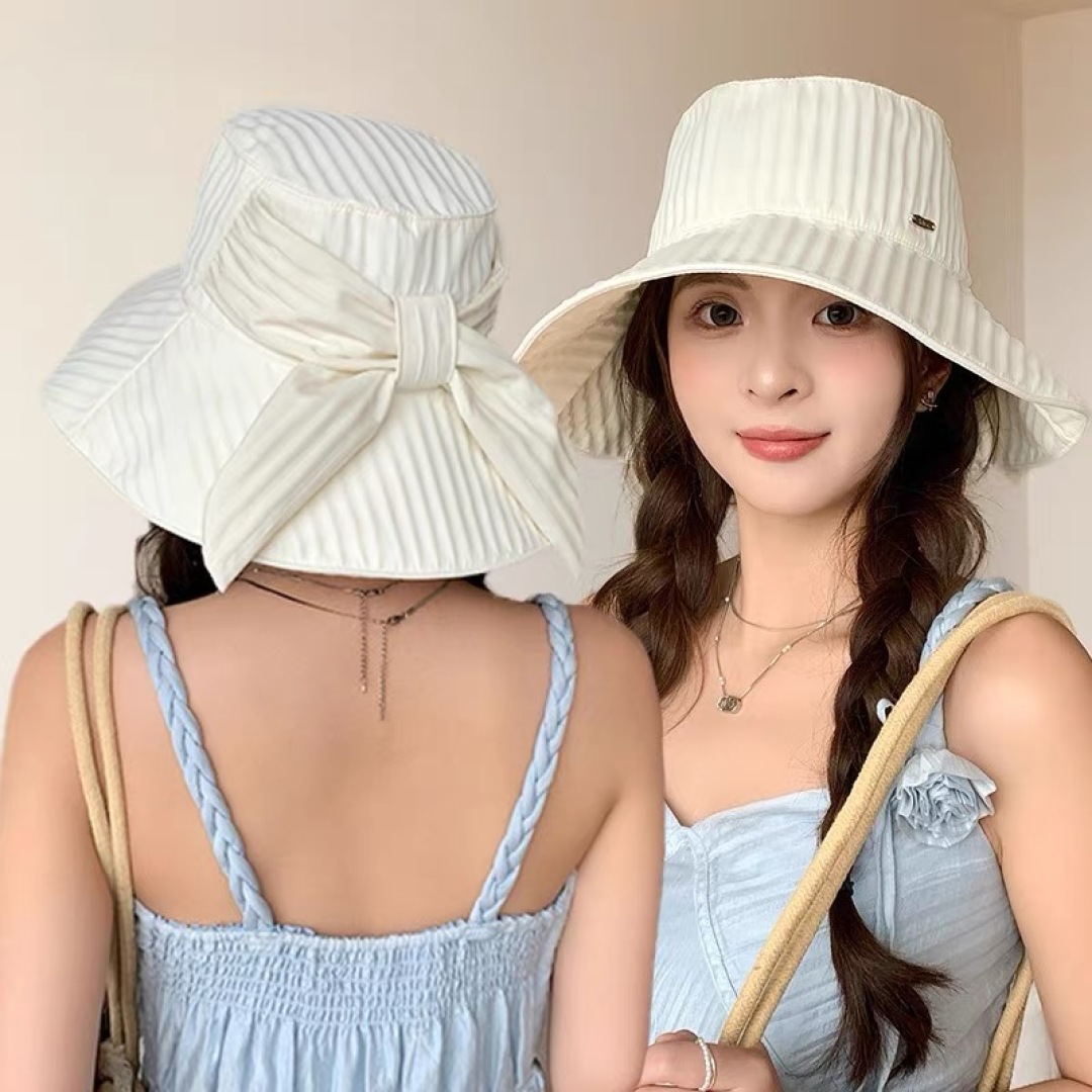  Chanel（香奈儿）2025夏季新款条纹蝴蝶结帽子女休闲百搭渔夫帽户
外遮阳防晒太阳帽