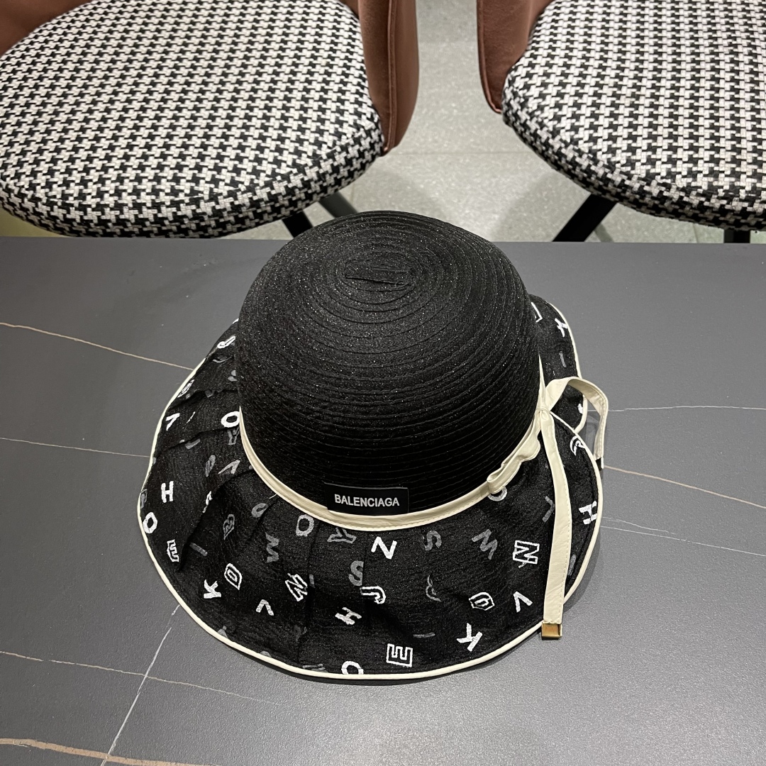  balenciaga 巴黎世家 啄木鸟夏季2025新款遮阳帽子女士大帽檐渔
夫帽户外防紫外线防晒帽