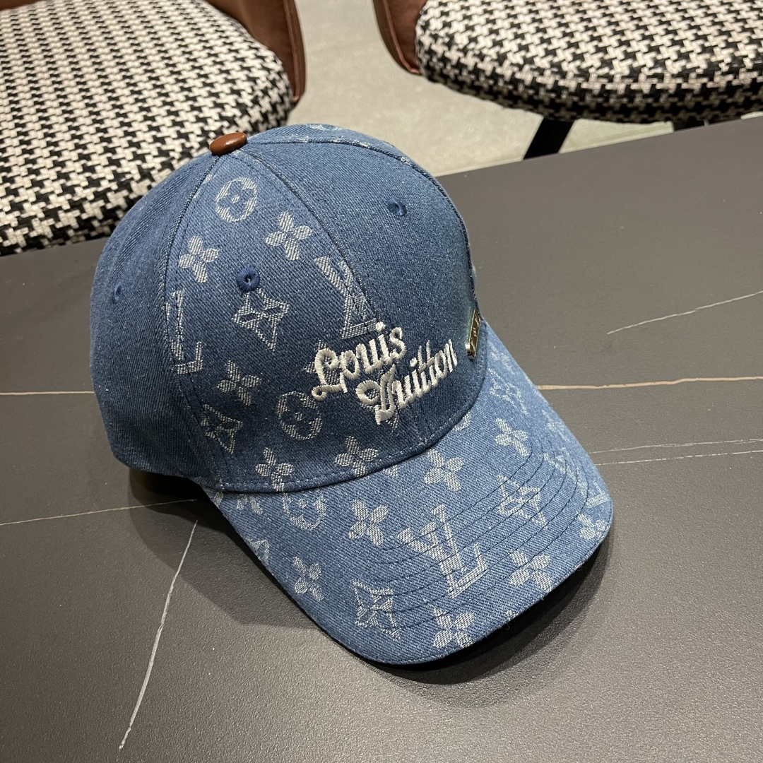  LV(路易威登)新款原单棒球帽，11开模订制，原版牛仔布料，做工细致完美，质量超赞，基础头围56，贴片