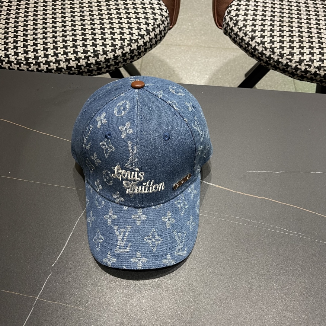  LV(路易威登)新款原单棒球帽，11开模订制，原版牛仔布料，做工细致完美，质量超赞，基础头围56，贴片