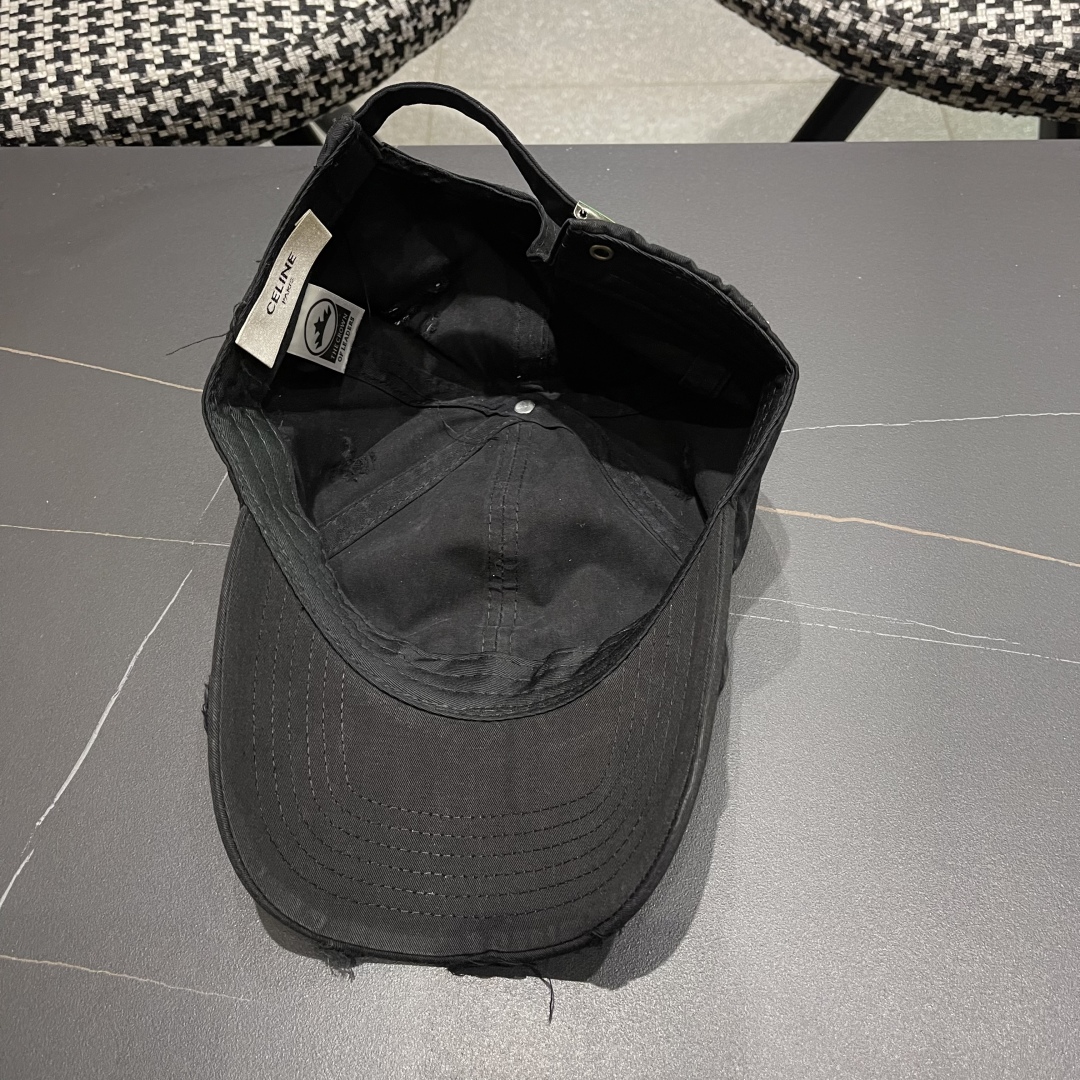  【CELINE赛琳】2025春夏新款爆款破洞棒球帽🧢，大牌款超好搭配，赶紧入手！