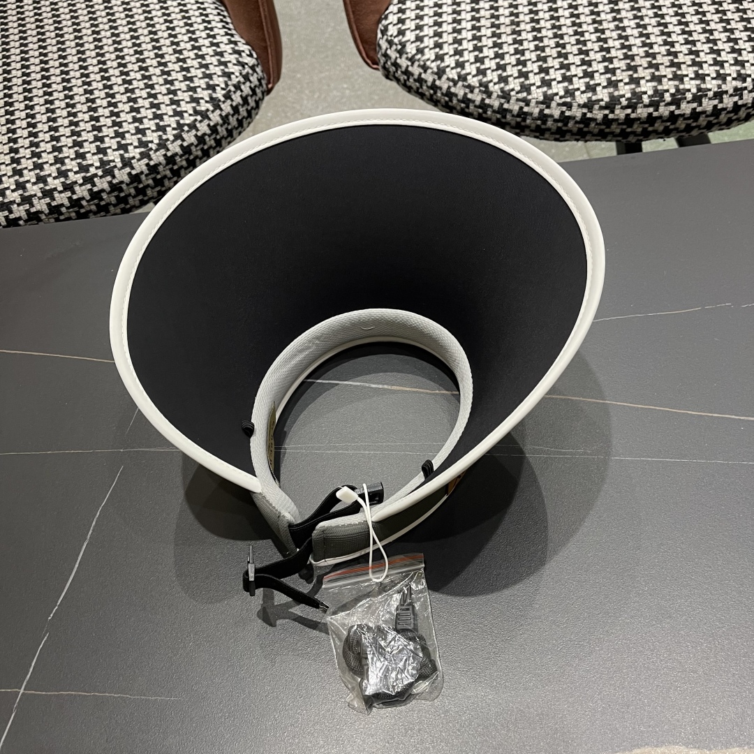  巴宝莉Burberry2025新款防晒太阳帽女空顶大帽檐防紫外线新款夏季户外遮阳帽