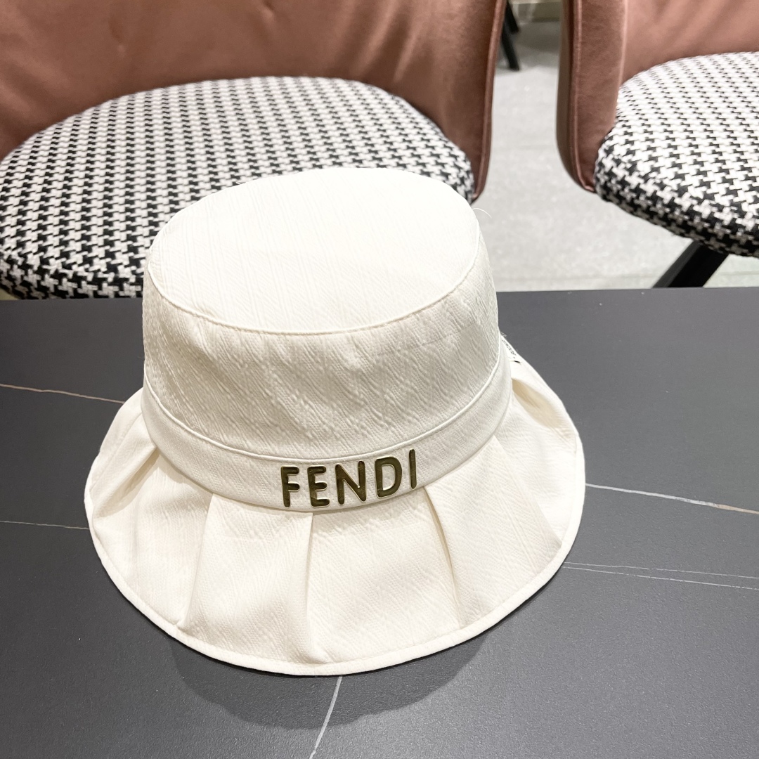  芬迪FENDI荷叶边显脸小渔夫帽子女春夏季蝴蝶结纯
色遞阳帽出游防晒帽