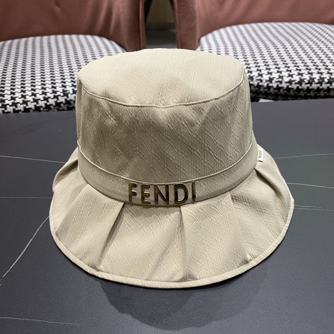  芬迪FENDI荷叶边显脸小渔夫帽子女春夏季蝴蝶结纯
色遞阳帽出游防晒帽