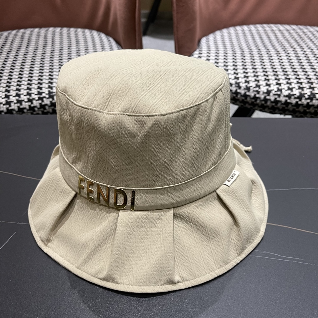  芬迪FENDI荷叶边显脸小渔夫帽子女春夏季蝴蝶结纯
色遞阳帽出游防晒帽