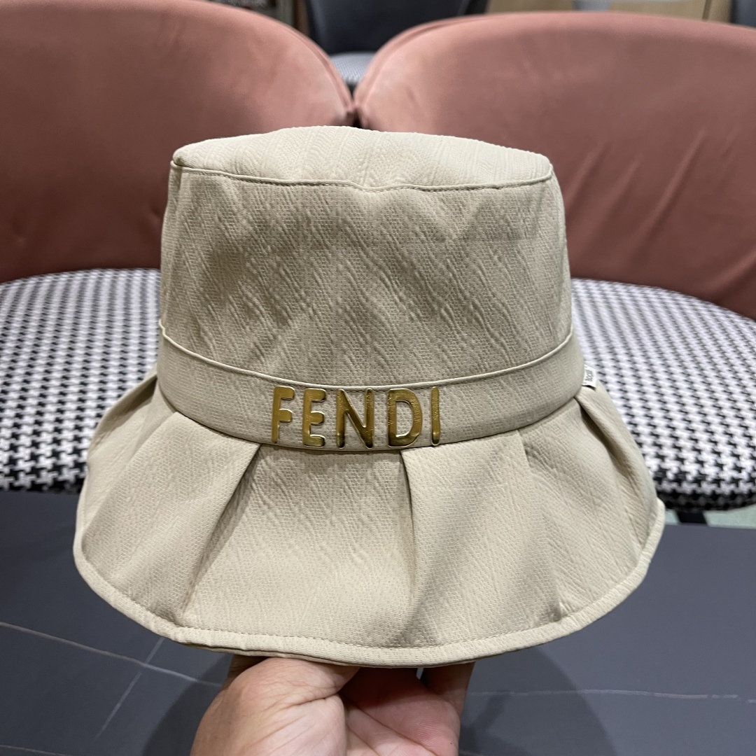  芬迪FENDI荷叶边显脸小渔夫帽子女春夏季蝴蝶结纯
色遞阳帽出游防晒帽