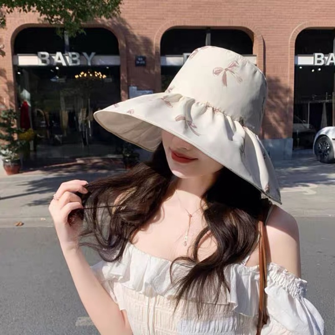 【DIOR迪奥】韩系帽子户外黑胶防晒帽女夏防紫外线遮阳帽
显脸小百搭大檐渔夫帽