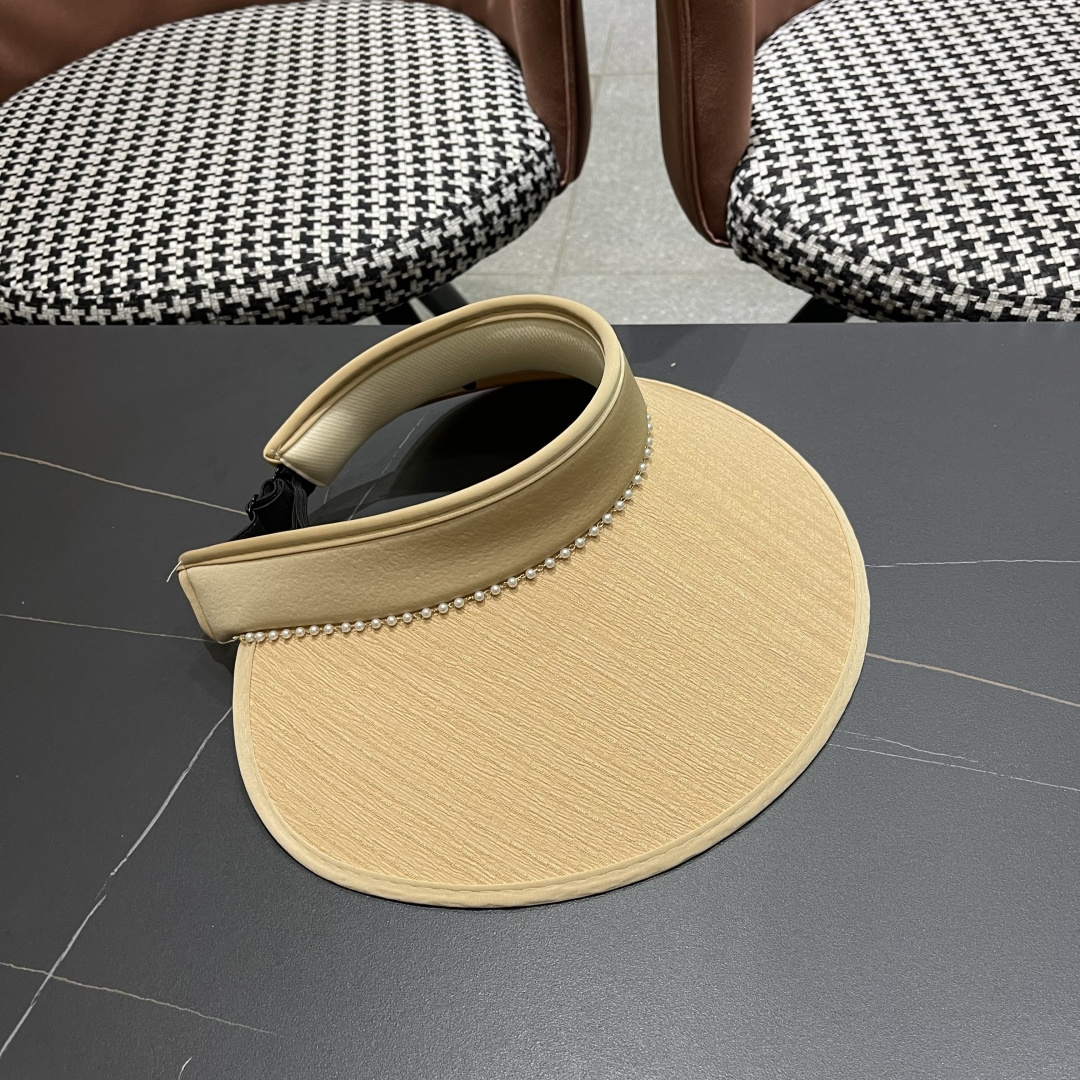  Moncler蒙口 帽子女夏天空顶帽高级感珍珠遮阳帽防紫外线
透气遮脸太阳帽潮