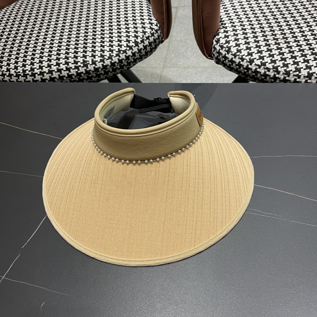  Moncler蒙口 帽子女夏天空顶帽高级感珍珠遮阳帽防紫外线
透气遮脸太阳帽潮