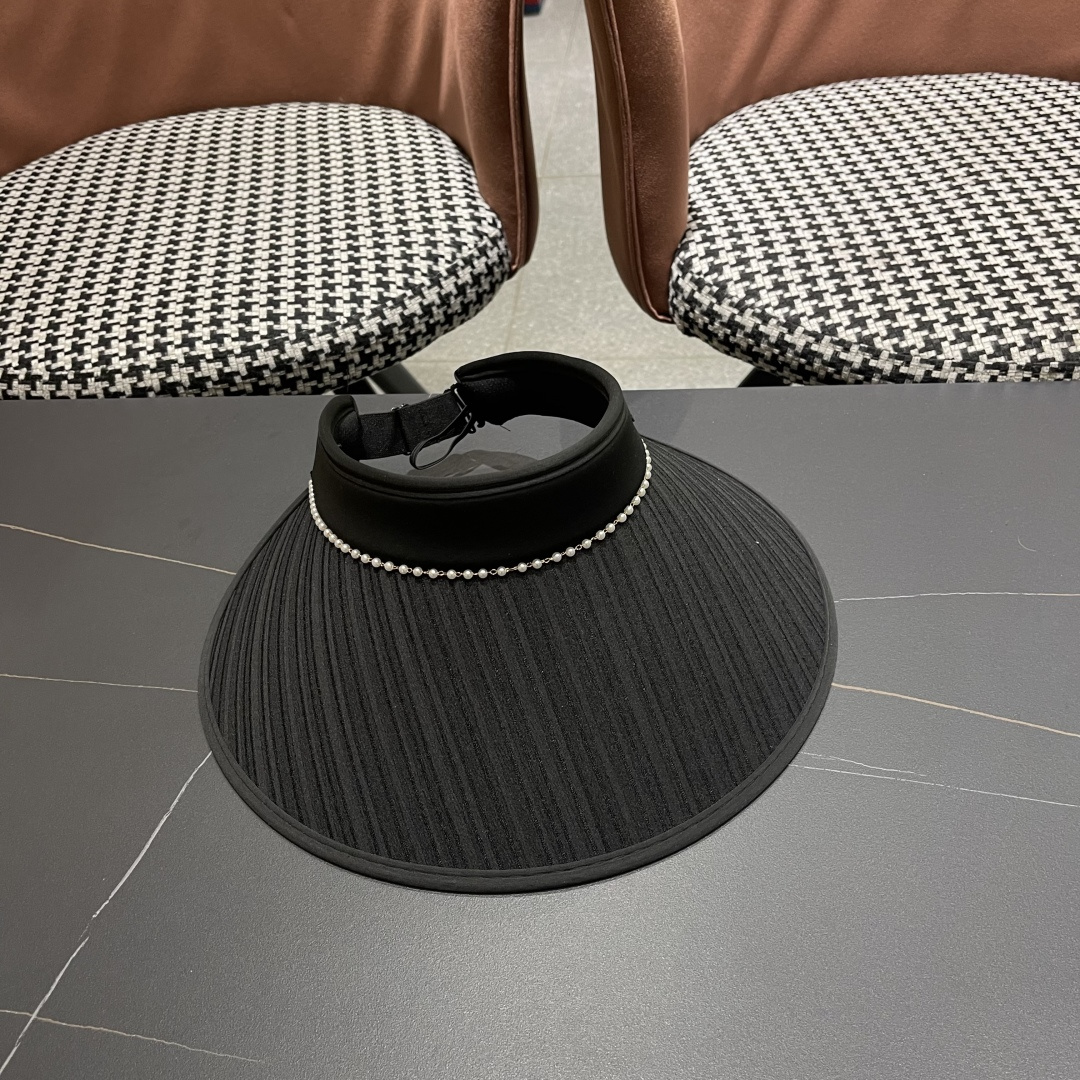  Moncler蒙口 帽子女夏天空顶帽高级感珍珠遮阳帽防紫外线
透气遮脸太阳帽潮