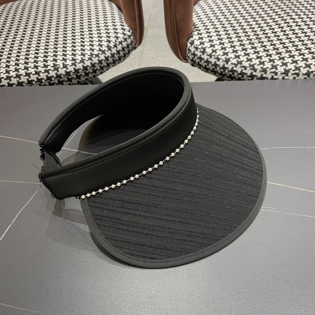  Moncler蒙口 帽子女夏天空顶帽高级感珍珠遮阳帽防紫外线
透气遮脸太阳帽潮