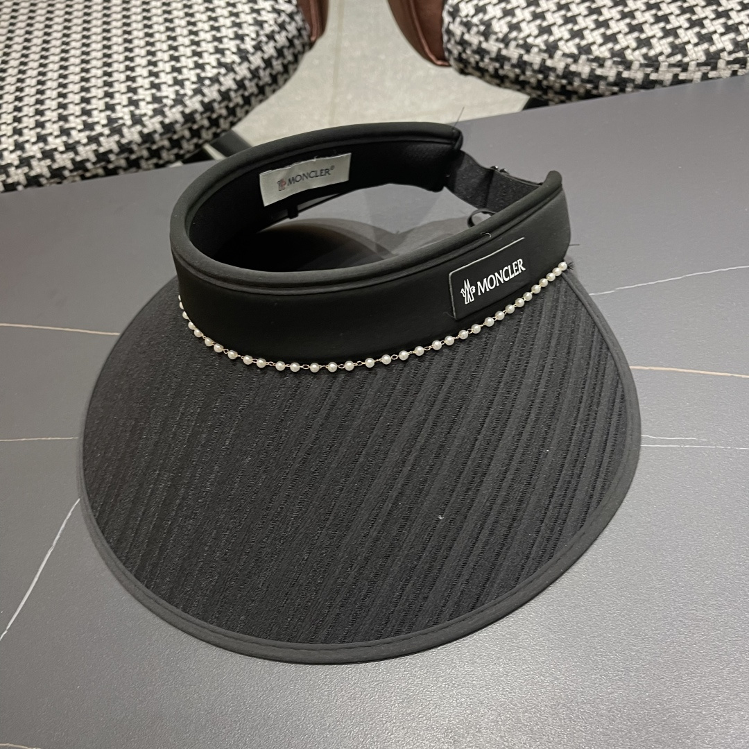  Moncler蒙口 帽子女夏天空顶帽高级感珍珠遮阳帽防紫外线
透气遮脸太阳帽潮