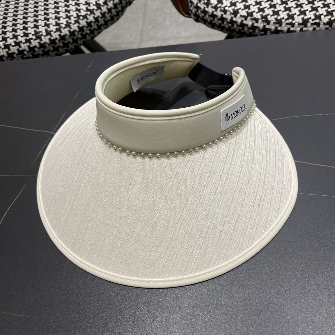  Moncler蒙口 帽子女夏天空顶帽高级感珍珠遮阳帽防紫外线
透气遮脸太阳帽潮