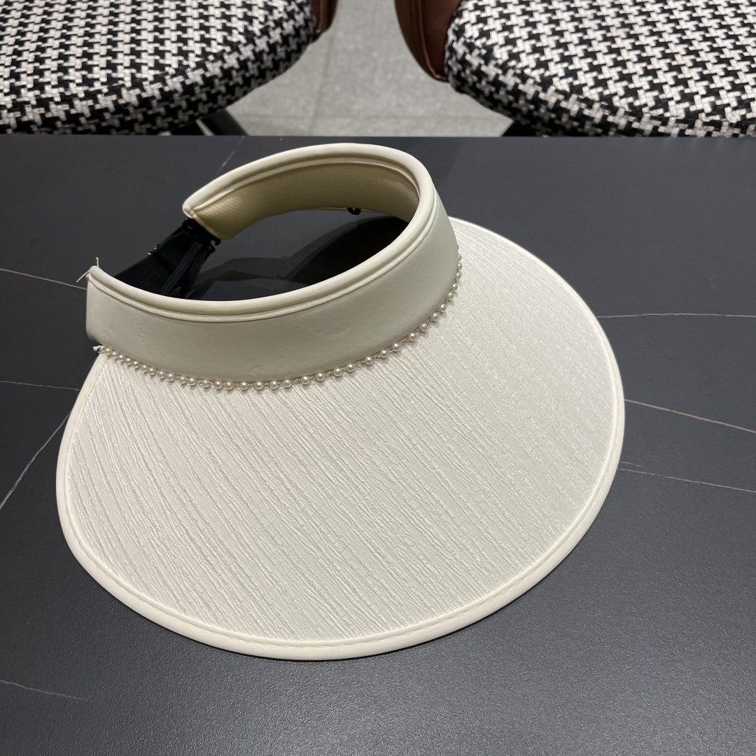  Moncler蒙口 帽子女夏天空顶帽高级感珍珠遮阳帽防紫外线
透气遮脸太阳帽潮