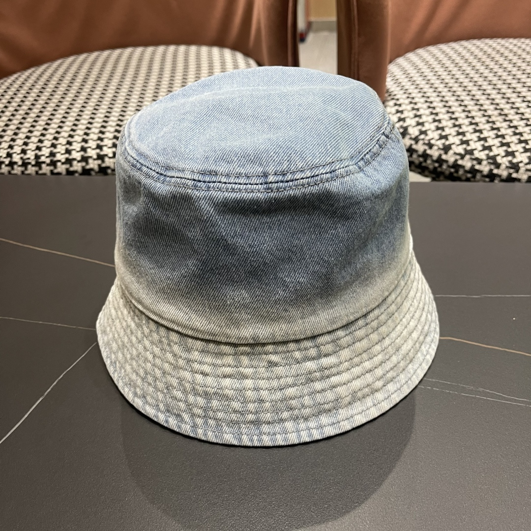  路易威登Lv 牛仔渔夫帽女春夏款休闲百搭品脸小盆帽大头
围遮阳防晒帽子潮