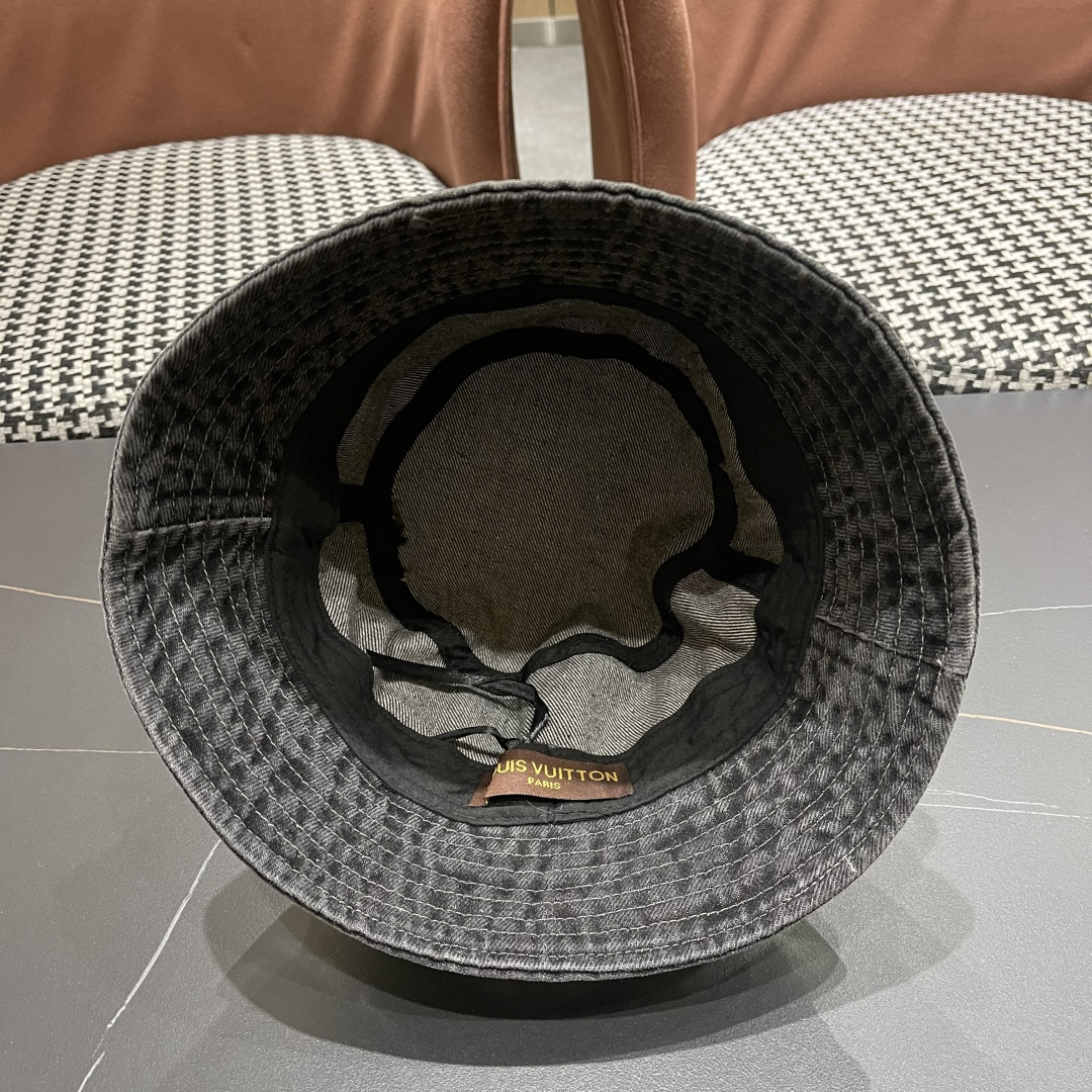  路易威登Lv 牛仔渔夫帽女春夏款休闲百搭品脸小盆帽大头
围遮阳防晒帽子潮