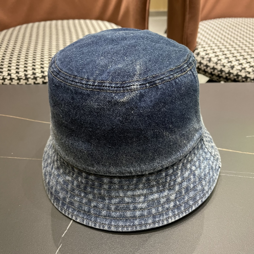  路易威登Lv 牛仔渔夫帽女春夏款休闲百搭品脸小盆帽大头
围遮阳防晒帽子潮