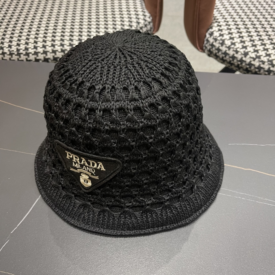  普拉达Prada 夏季时尚针织盆帽双面防晒遮阳渔夫帽女时尚
百搭素颜显脸小水桶帽
小