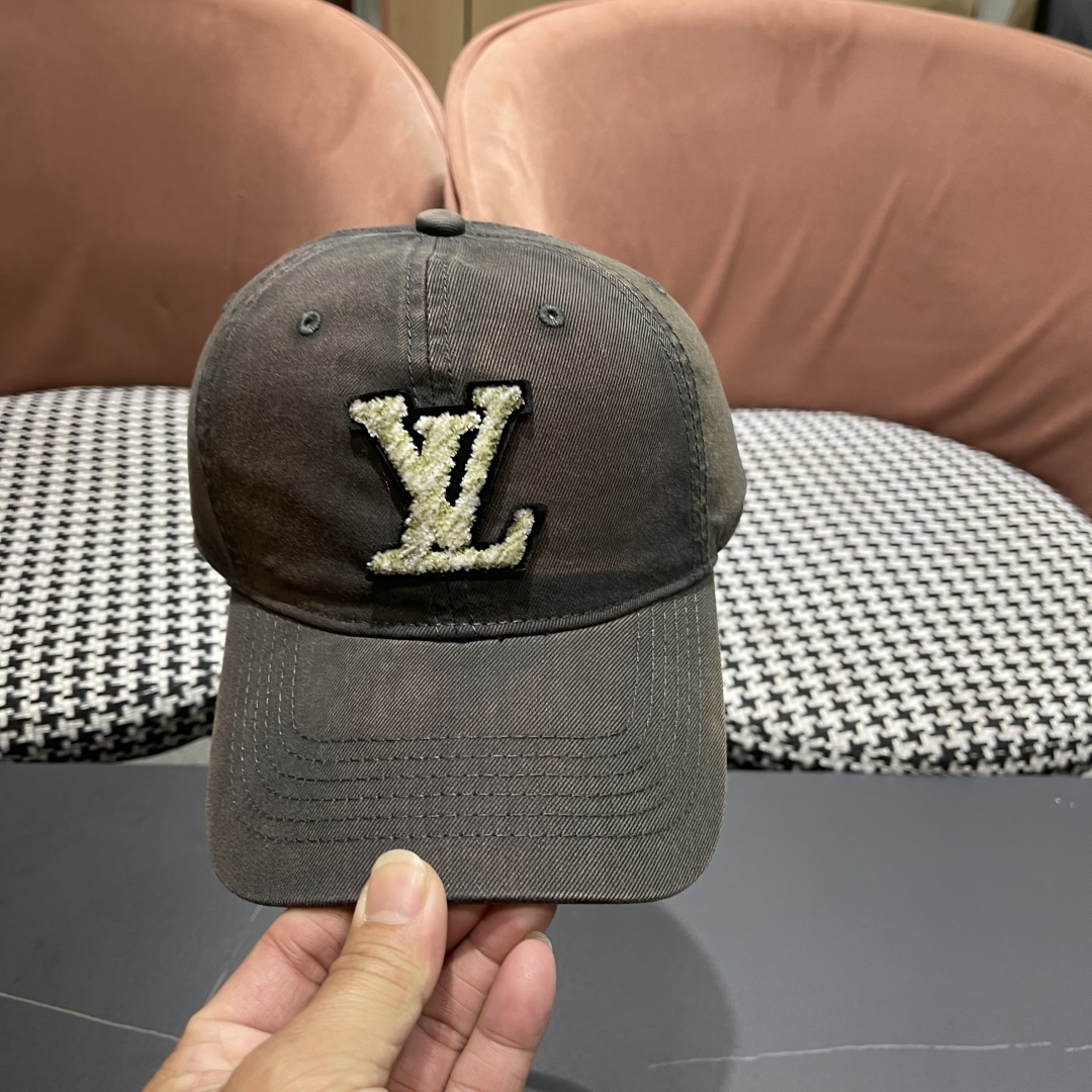  LouiVuittonLV👒专柜新款路易威登2025新年棒球帽，简单大方 男女通用遮阳帽，
