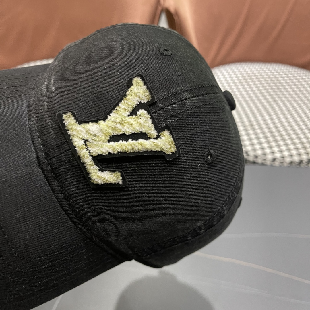  LouiVuittonLV👒专柜新款路易威登2025新年棒球帽，简单大方 男女通用遮阳帽，
