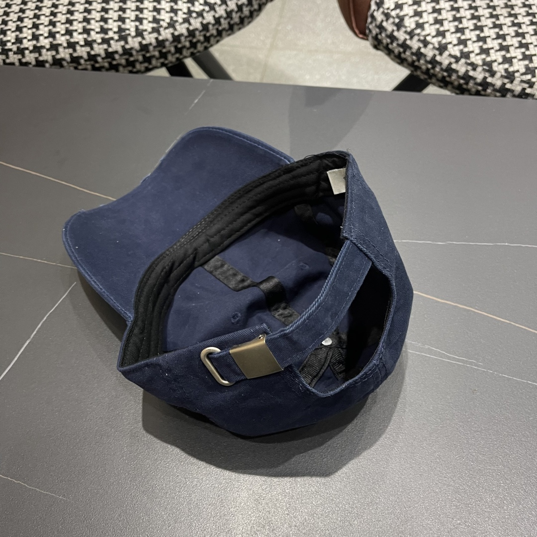  春夏新款 蒙口MONCLER 新款棒球帽，年轻时尚潮人穿搭色系，视觉效果超强，好看有质感！