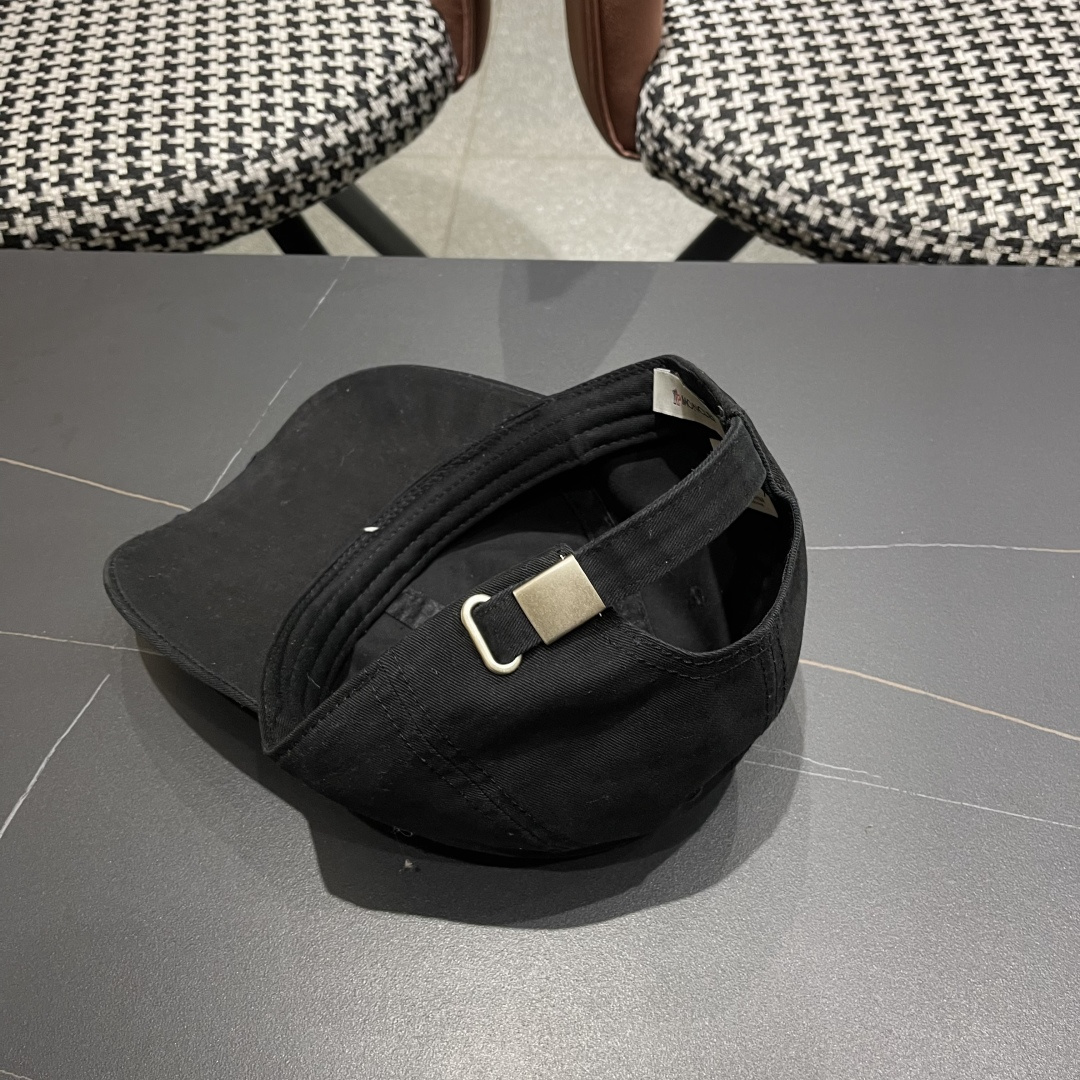  春夏新款 蒙口MONCLER 新款棒球帽，年轻时尚潮人穿搭色系，视觉效果超强，好看有质感！