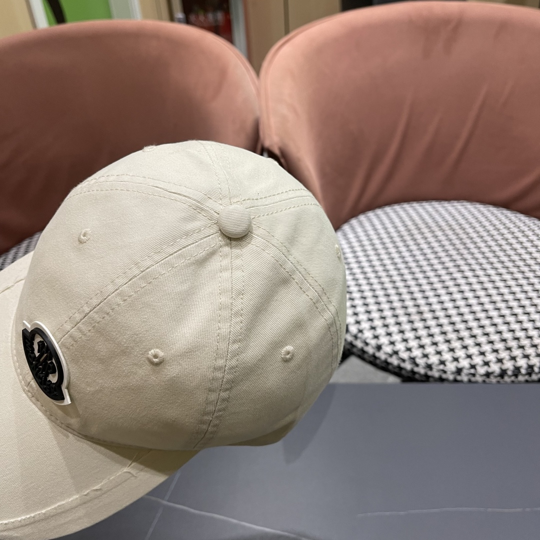  春夏新款 蒙口MONCLER 新款棒球帽，年轻时尚潮人穿搭色系，视觉效果超强，好看有质感！