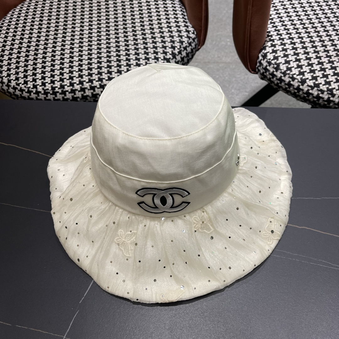 香奈儿CHANEL 朵澜大帽檐黑胶防晒帽女夏时尚百搭显脸小渔夫帽出游海边太阳帽子